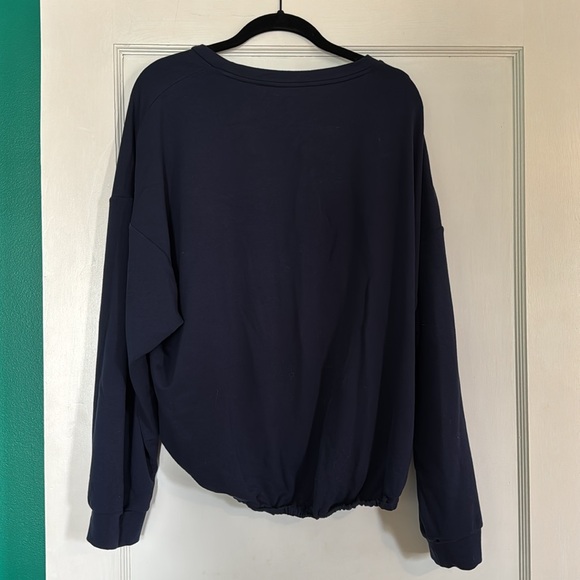 Fabletics Navy loose fit top - Picture 6 of 7